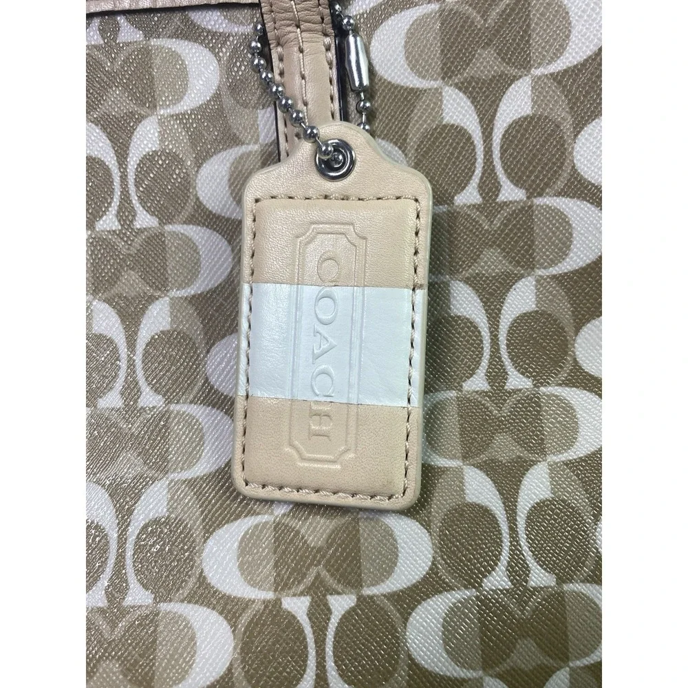 COACH Womens Signature Park Metro Dream C Tote Handbag Purse Tan &White 14x9x4‎